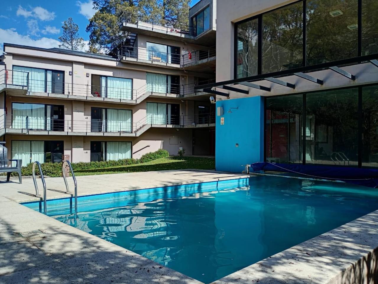 El Oasis Apart Hotel San Martín de los Andes Exterior foto